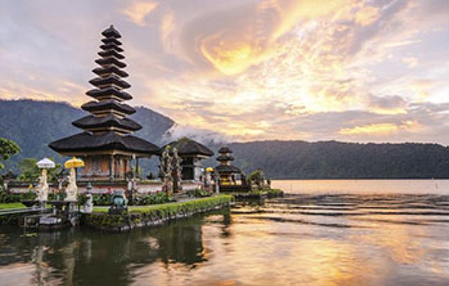 ทัวร์อินโดนิเซีย บาหลี-บุโรพุธโธ-วัดเบซากีย์